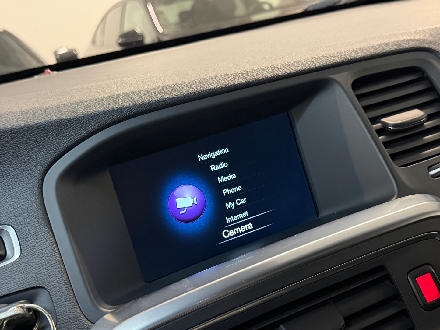 Volvo V60 2.4 D6 Plug-in Hybrid Summum