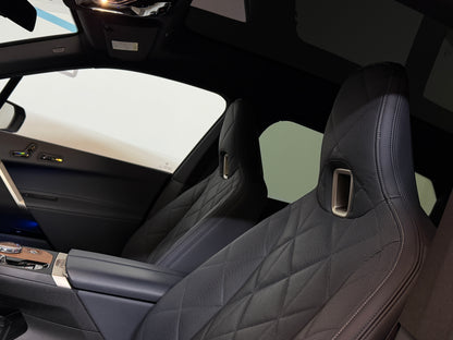 BMW iX 40 x-Drive M-Sport Package Black Soft Close