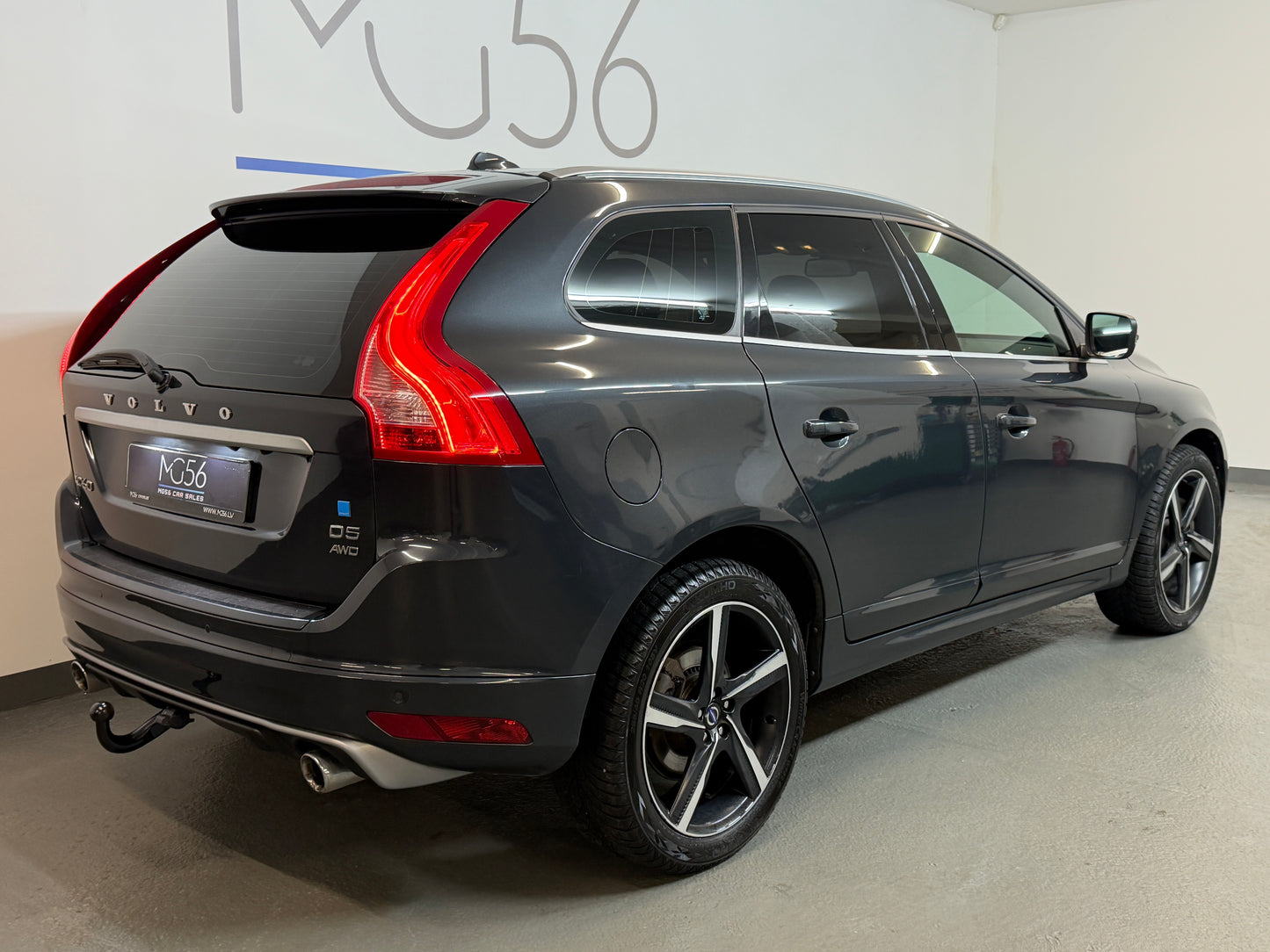 Volvo XC60 2.4 D5 R-Design AWD