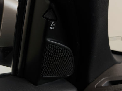 Volvo XC60 2.4 D5 R-Design AWD