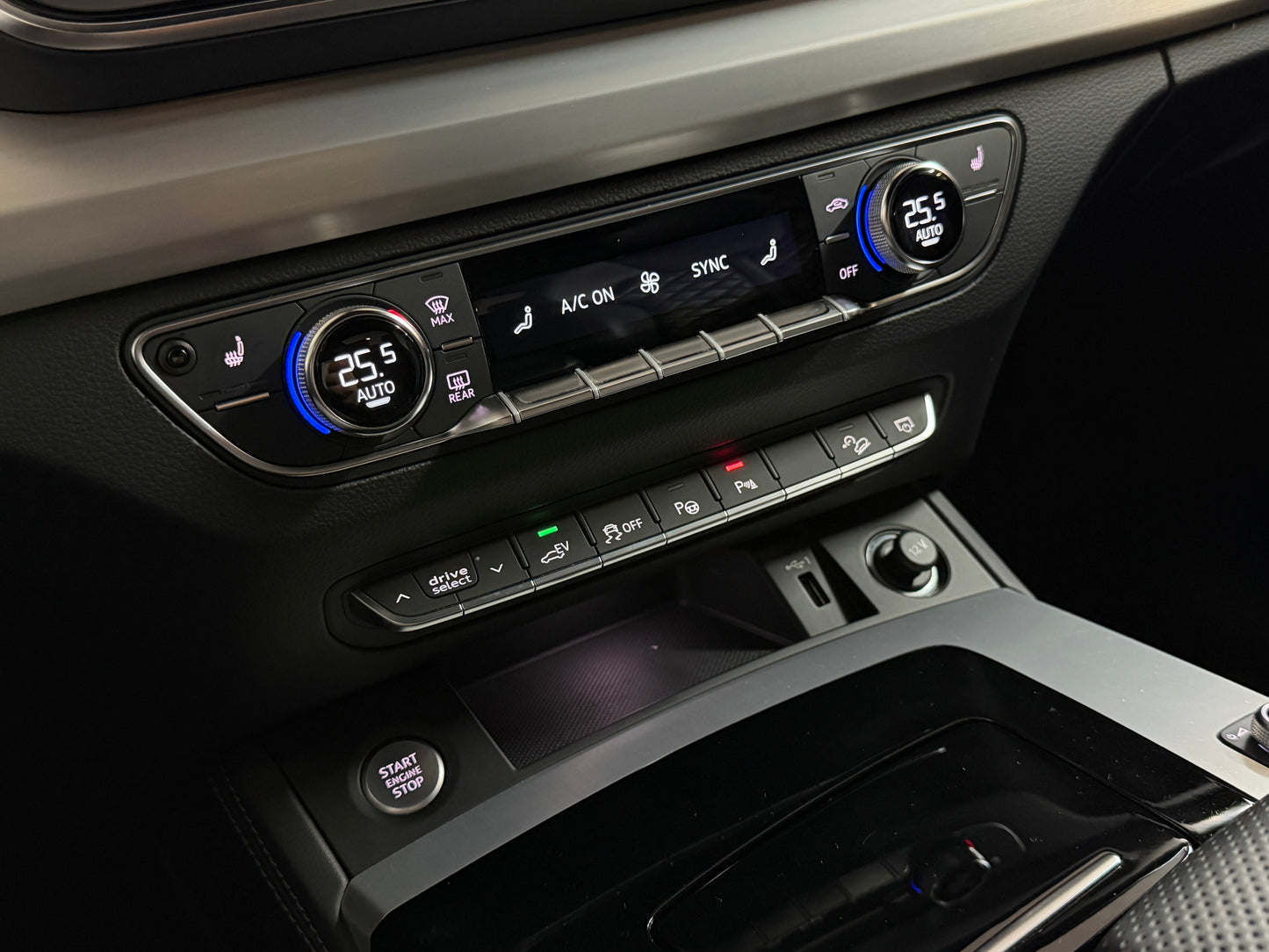 Audi Q5 55 TFSI E-Tron Quattro Facelift S-Line