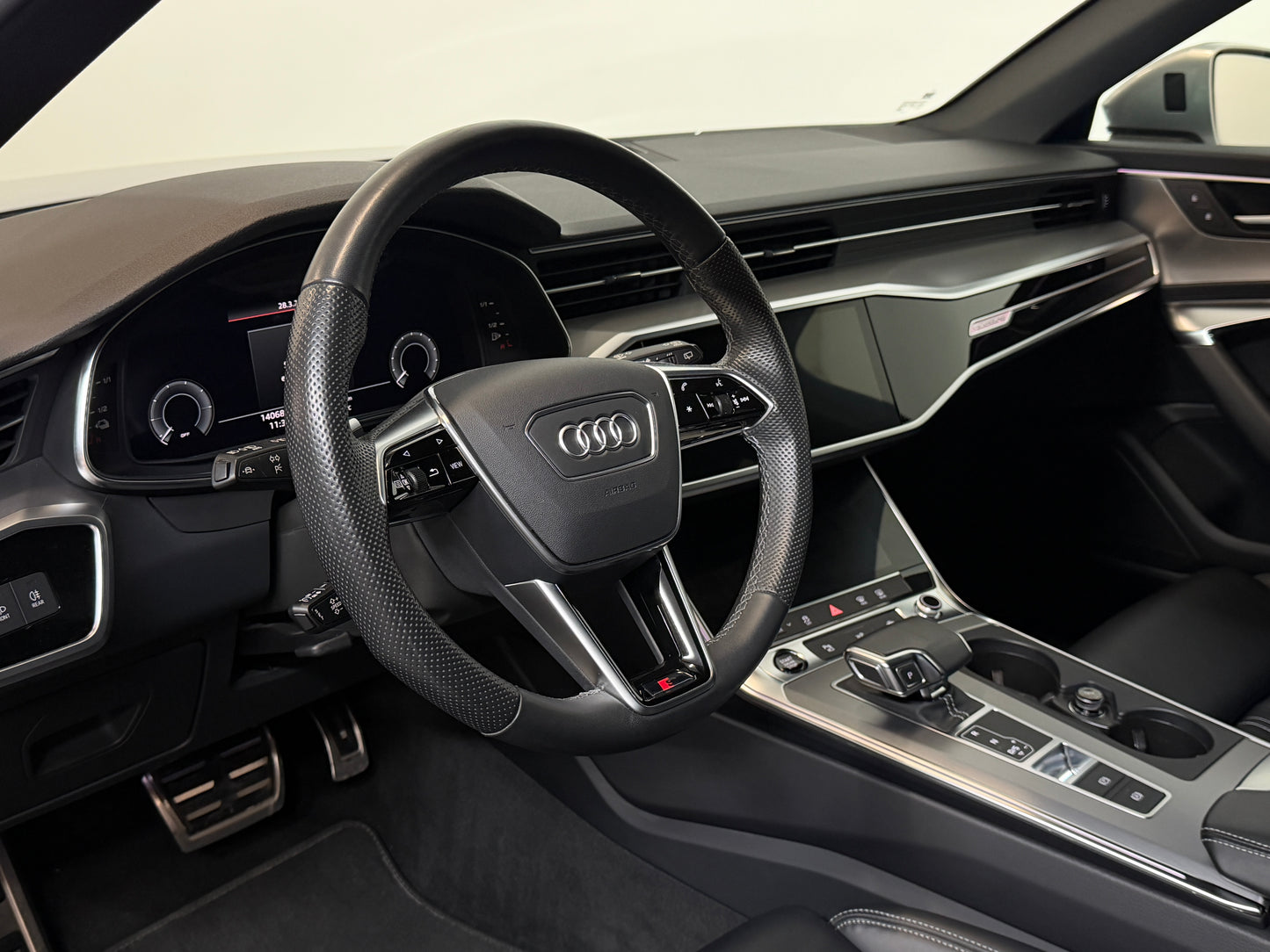 Audi A6 55 TFSI Avant S-Line Sport E-Quattro S-tronic