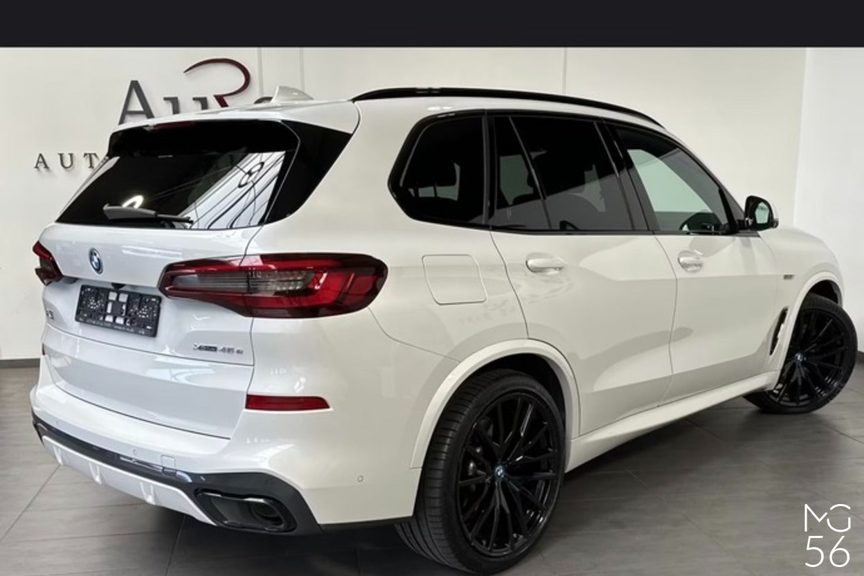 BMW X5 45e M-Sport Package Plug-in Hybrid Mineralweiss Metallic