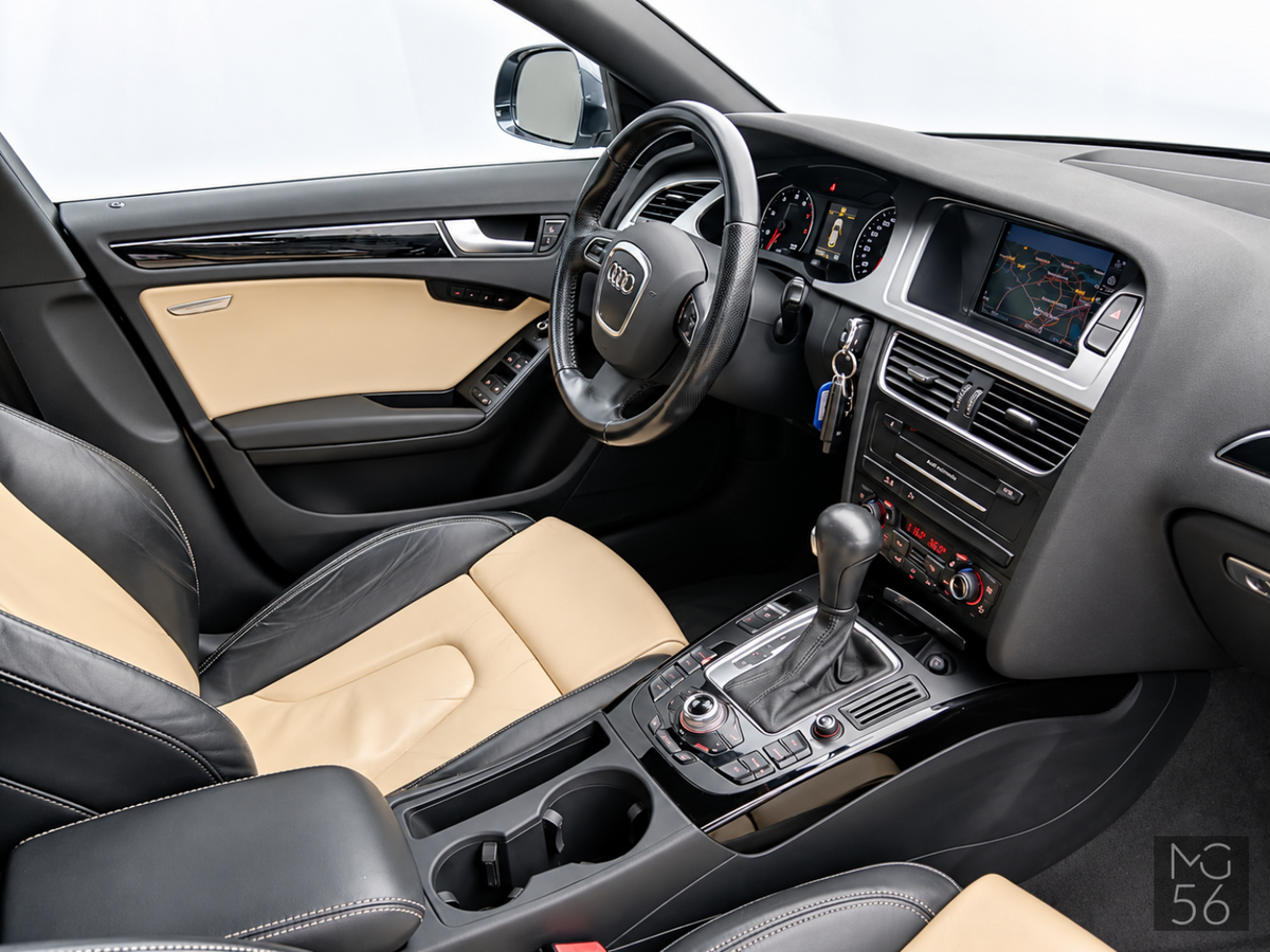 Audi A4 allroad quattro ’Audi Exclusive’ 2.0 TFSI Webasto Phantom Black Pearlescent - Audi