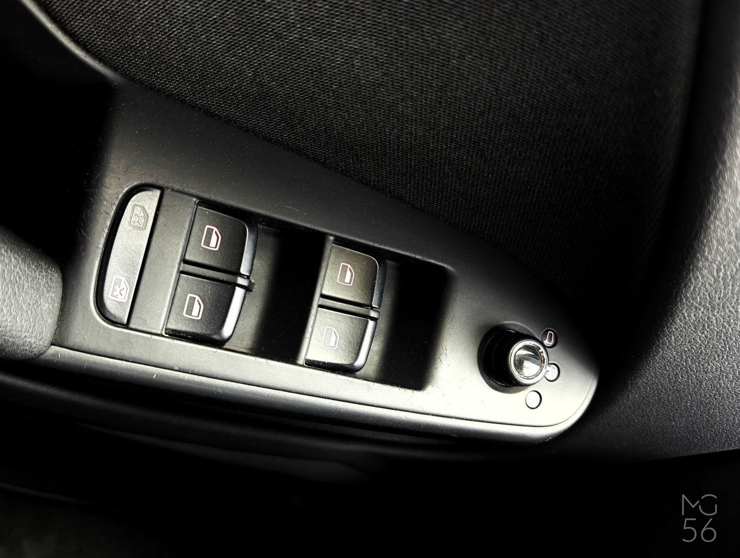 Audi A4 Avant 1.8 2012 TFSI Phantom Black Pearlescent - Audi