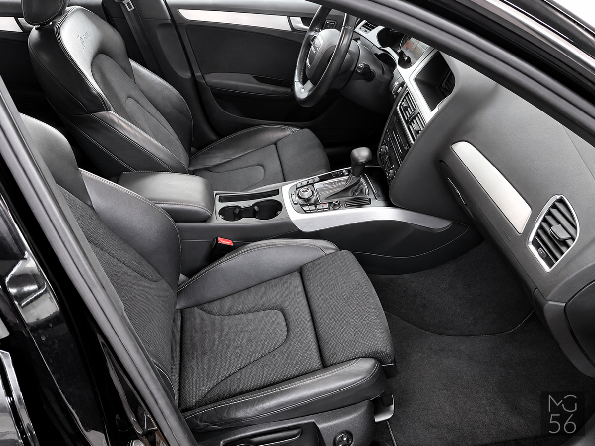 Audi A4 Avant 1.8 TFSI S line Phantom Black Pearlescent - Audi