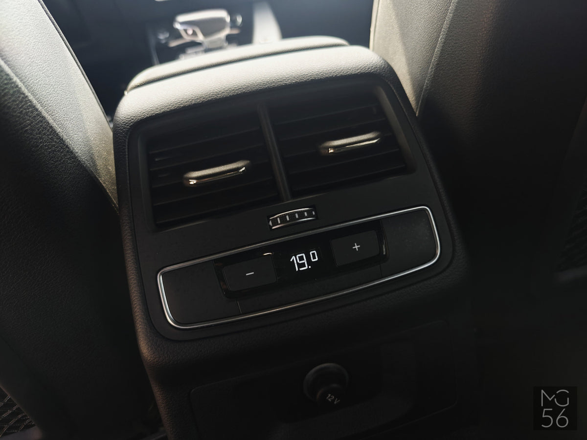 Audi A4 Avant 2.0 TFSI MHEV S line Daytona Grey Pearlescent - Audi