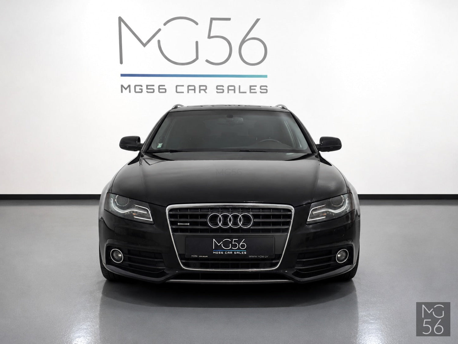 Audi A4 Avant 2.0 TFSI Quattro S line Phantom Black Pearlescent - Audi