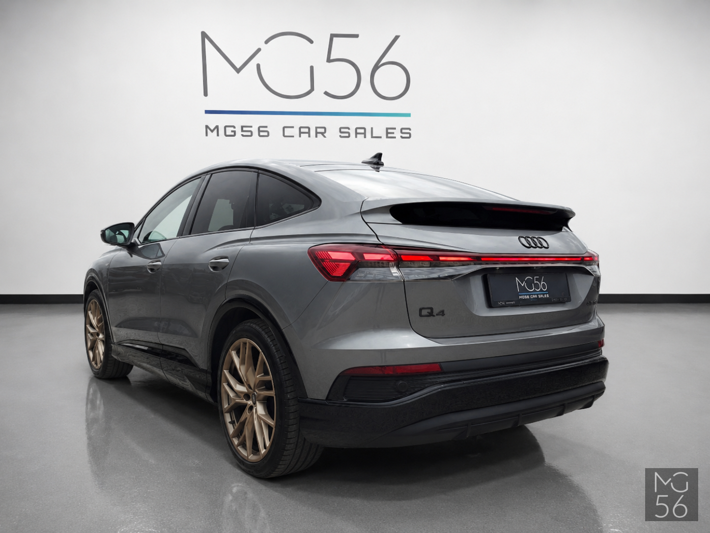 Audi Q4 Sportback 50 E-Tron Quattro Edition One Matrix LED SONOS Typhoon Gray Metallic - Audi