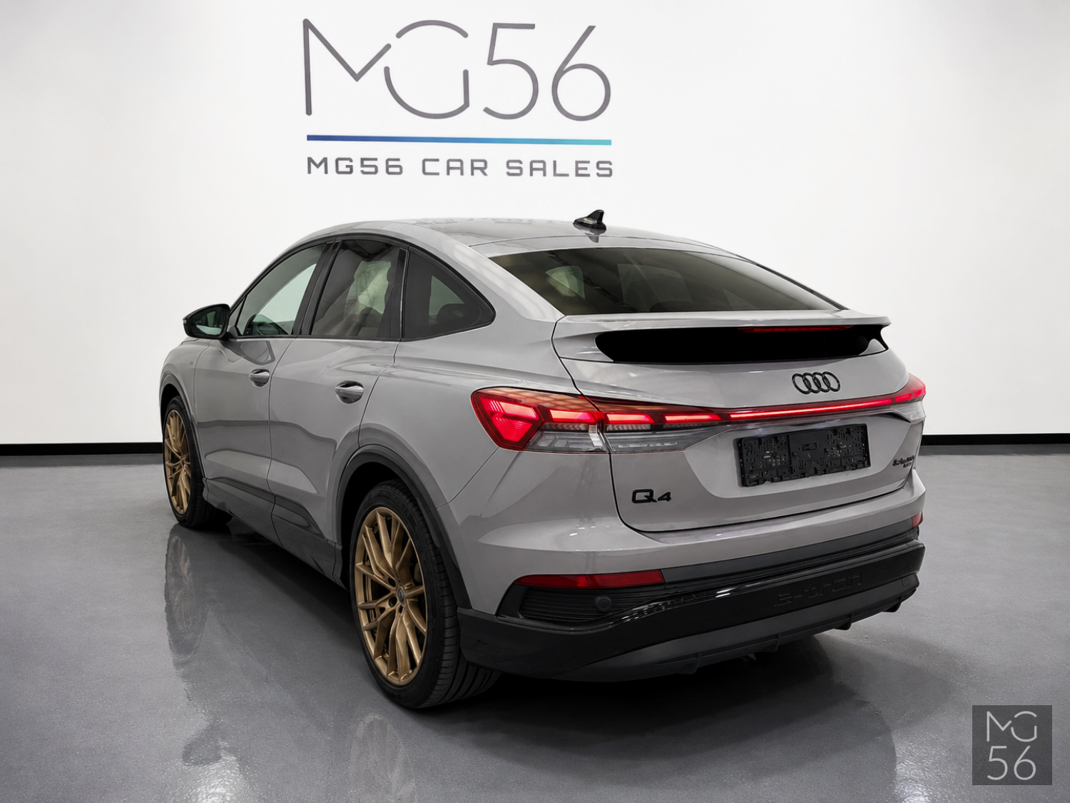 Audi Q4 Sportback 50 E-Tron Quattro Edition One Matrix LED SONOS Typhoon Gray Metallic - Audi