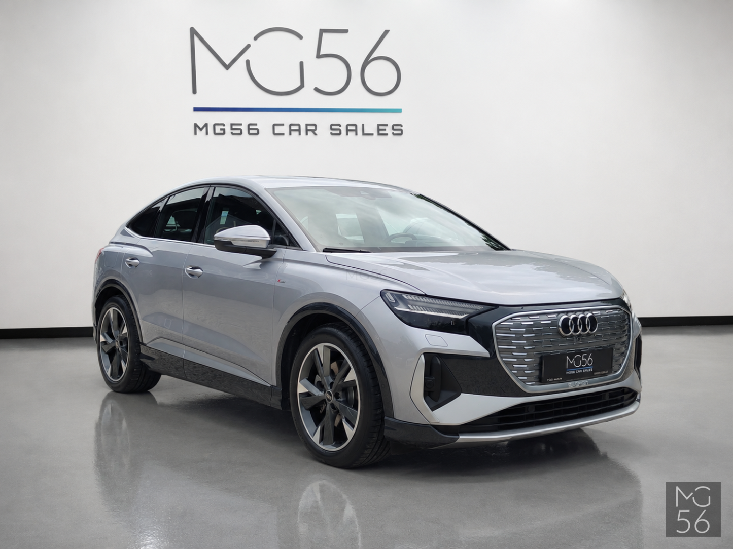 Audi Q4 Sportback 50 E-Tron Quattro S line Full Options Floret Silver Metallic - Audi
