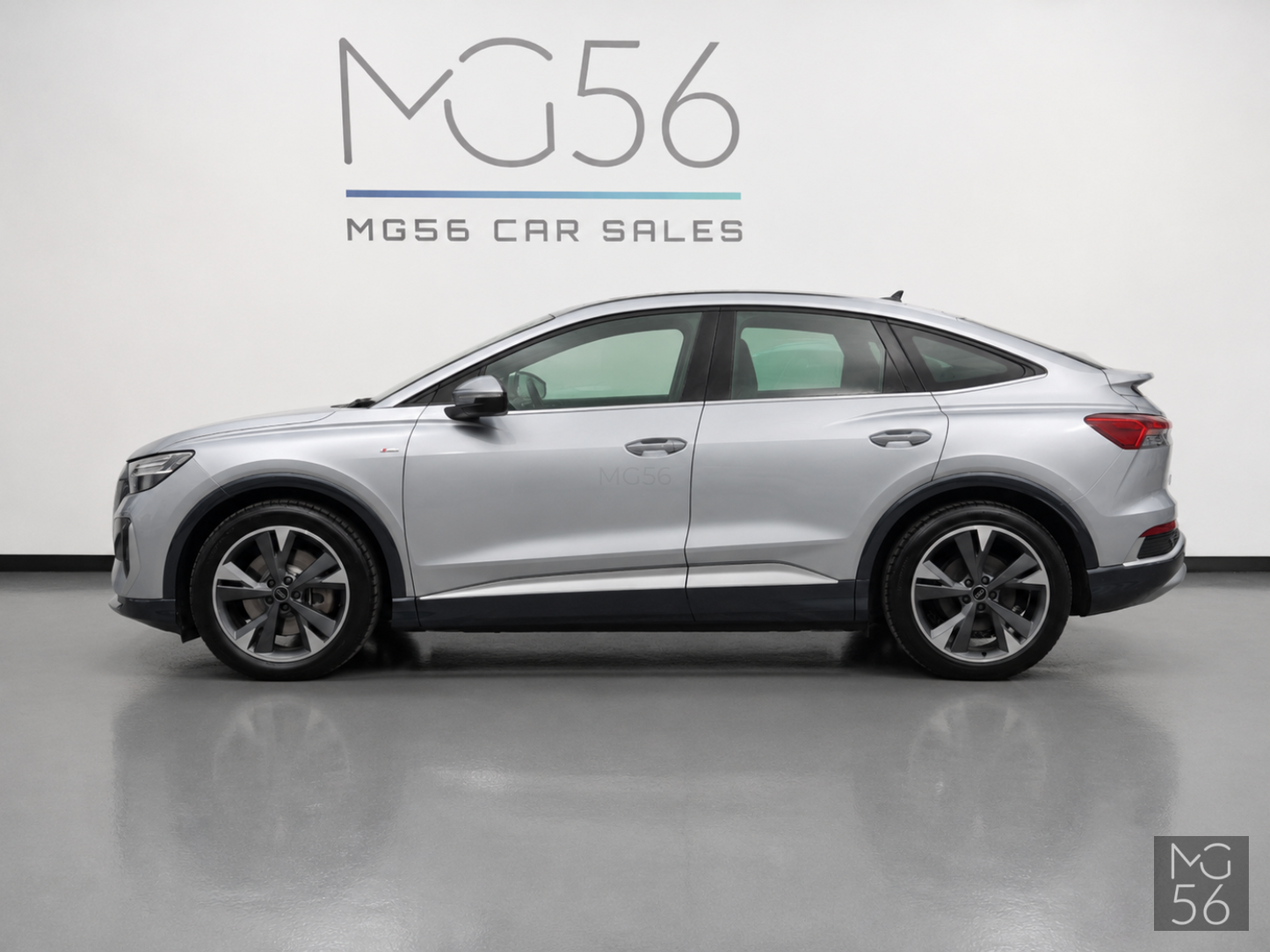 Audi Q4 Sportback 50 E-Tron Quattro S line Full Options Floret Silver Metallic - Audi