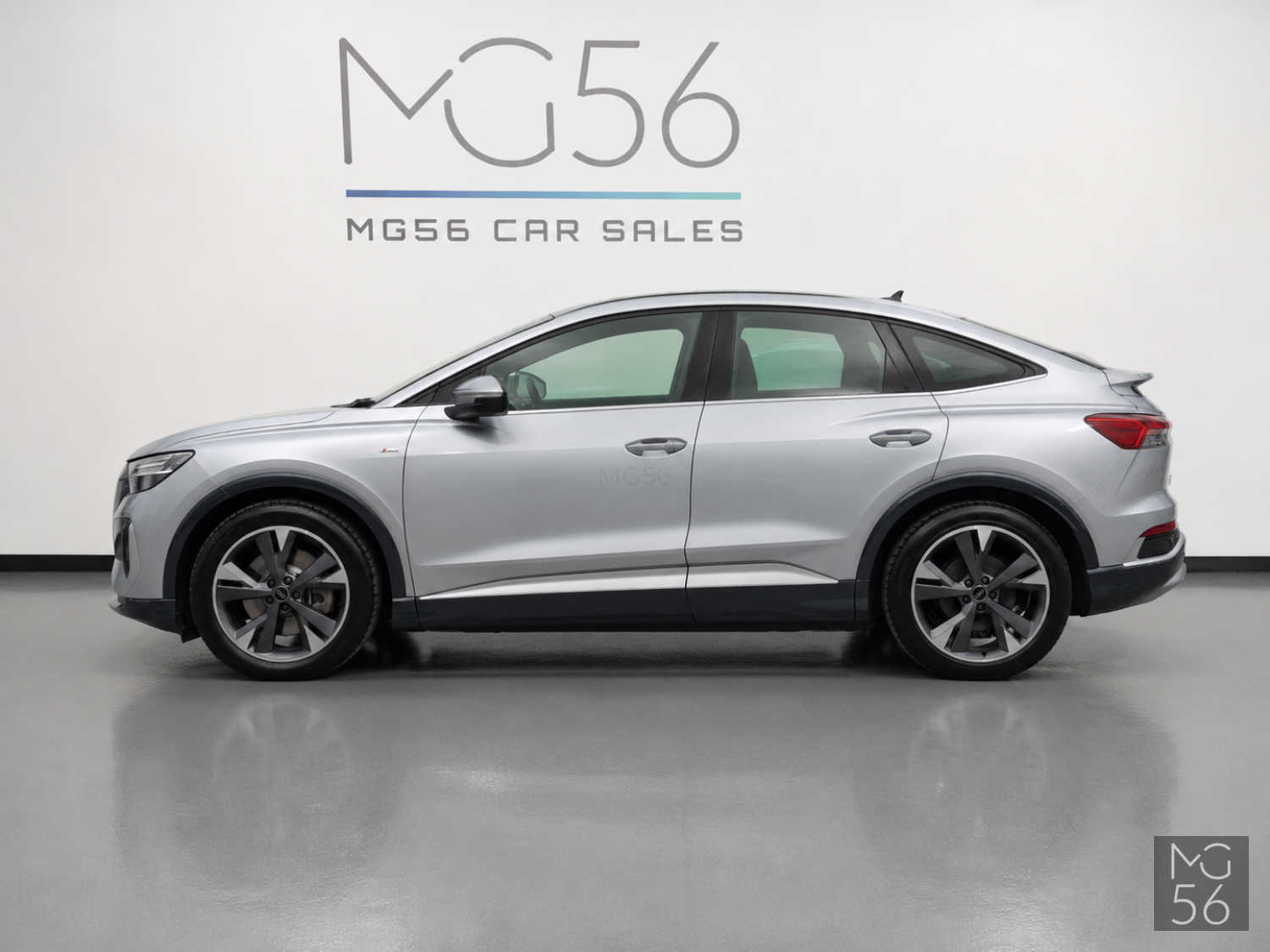 Audi Q4 Sportback 50 E-Tron Quattro S line Full Options Floret Silver Metallic - Audi