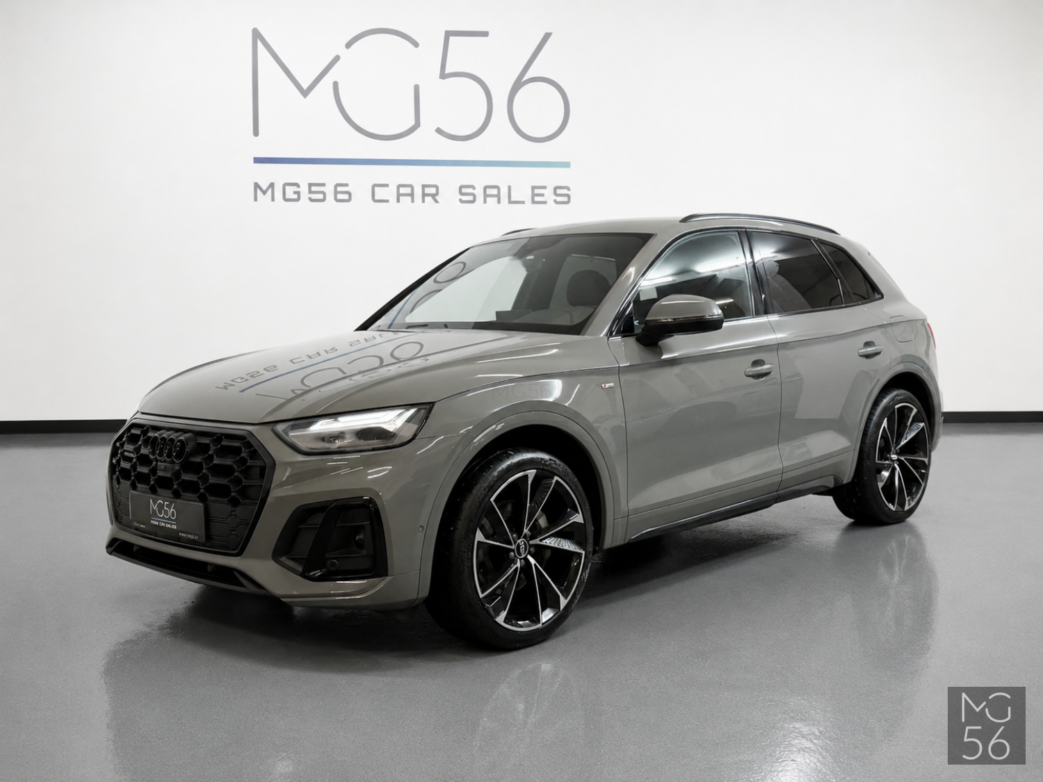 Audi Q5 55 TFSI E-Tron Quattro Facelift S-Line AIRMATIC B&O Quantum Grey - Audi