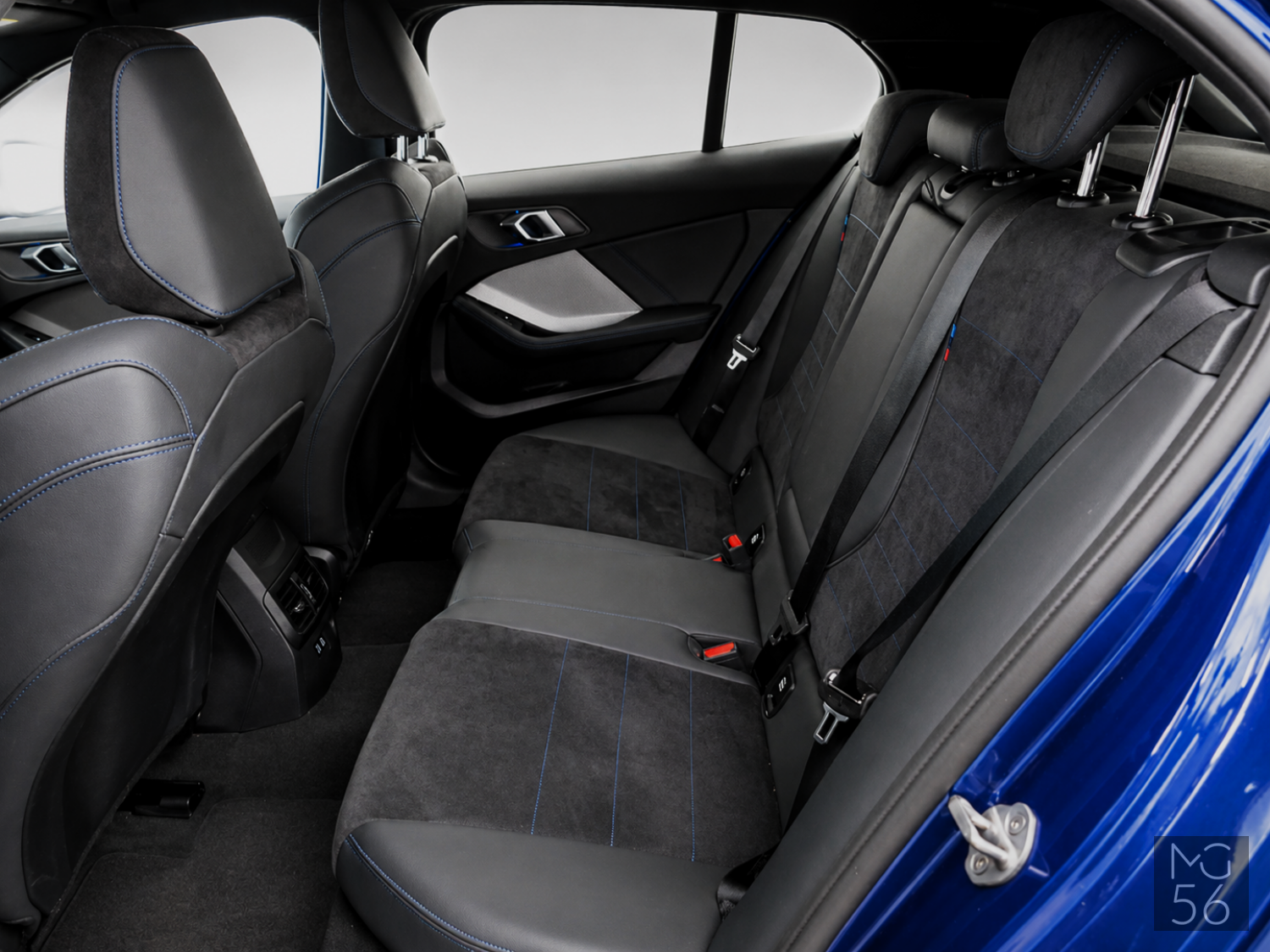 BMW 120 Steptronic MHEV F70 M Sport Iconic Glow Portimao Blue Metallic - BMW