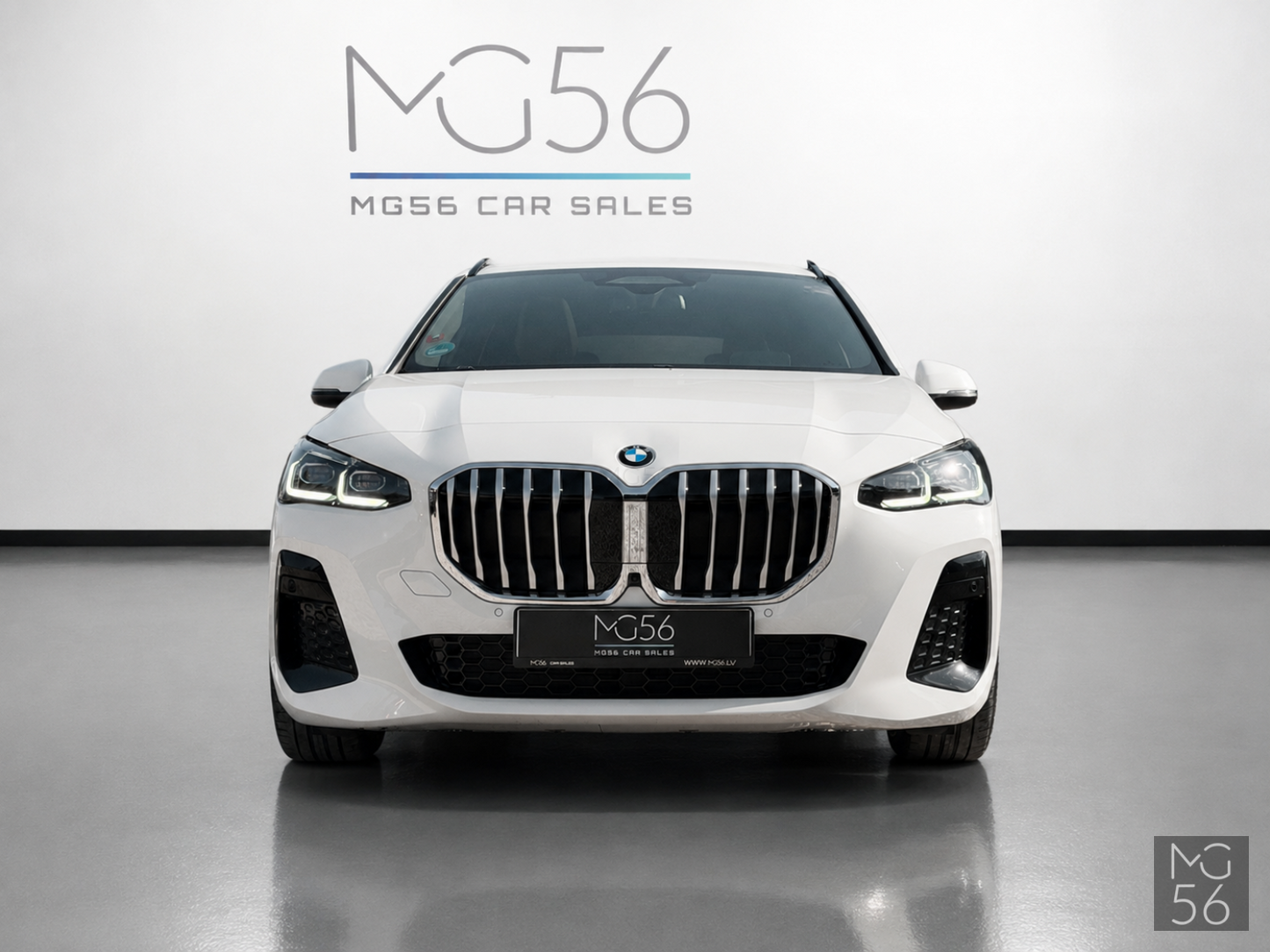 BMW 218i Active Tourer M Sport Alpinweiss 3 - BMW