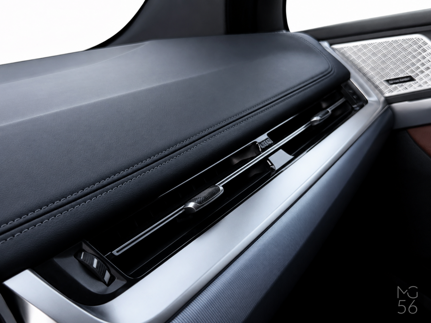 BMW 218i Active Tourer M Sport Alpinweiss 3 - BMW