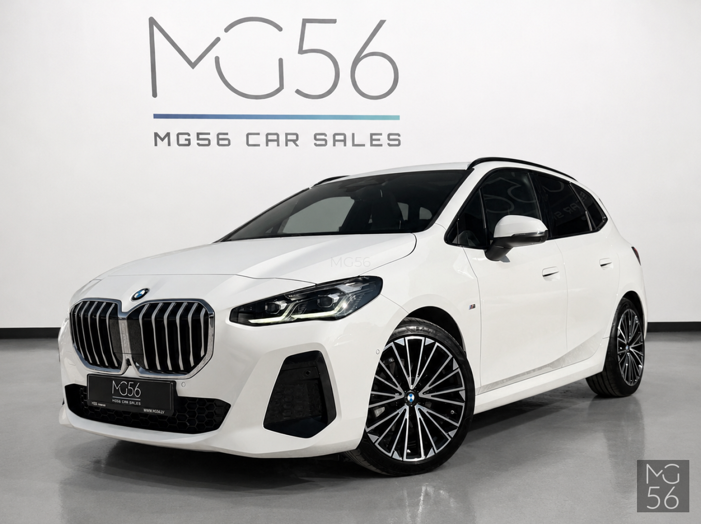 BMW 218i Active Tourer M Sport Alpinweiss 3 - BMW