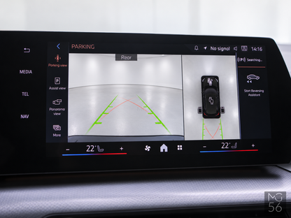BMW 218i Active Tourer U06 M Sport Individaual Harman/Kardon Sanremo Green Metallic - BMW