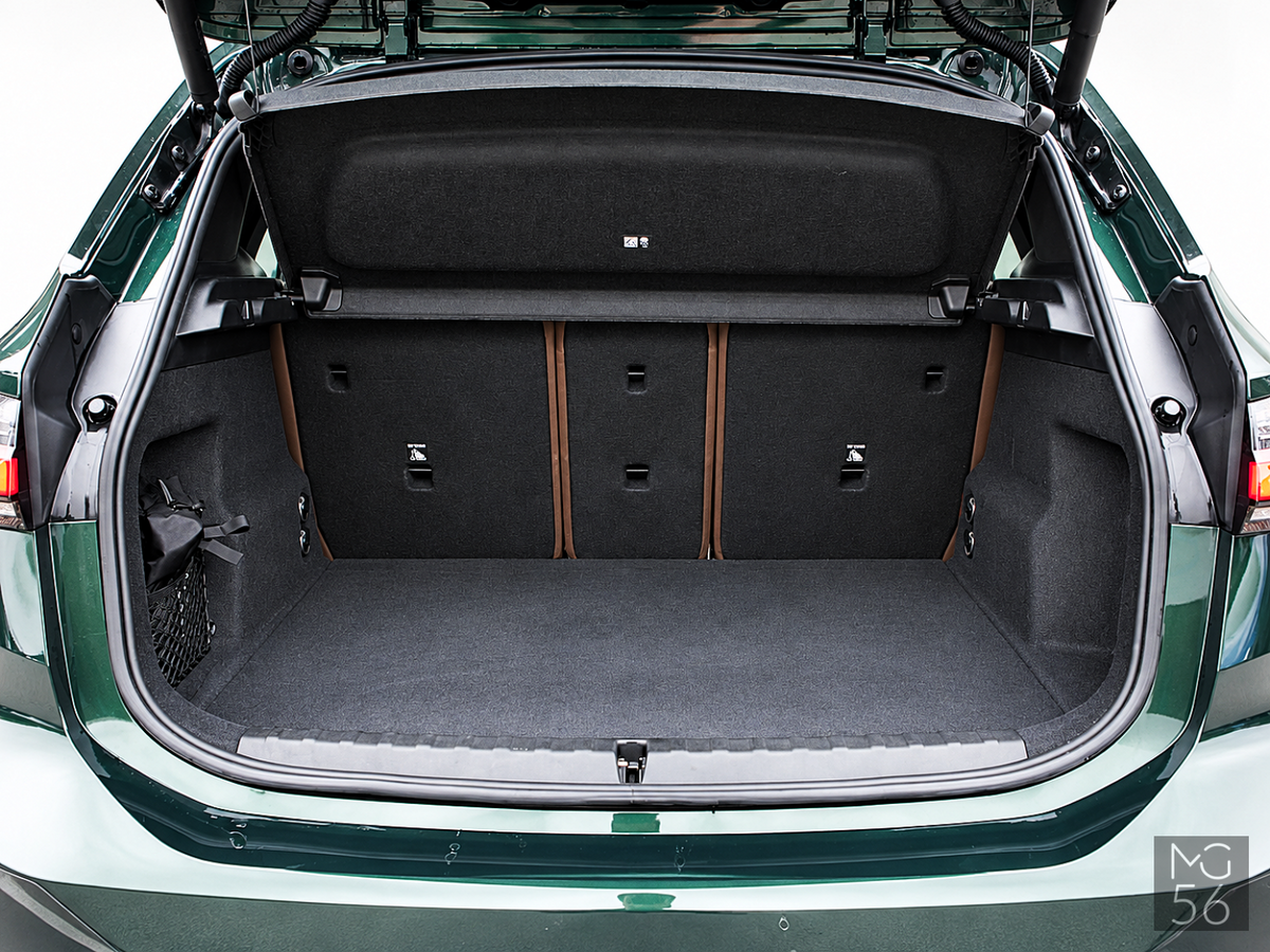 BMW 218i Active Tourer U06 M Sport Individaual Harman/Kardon Sanremo Green Metallic - BMW