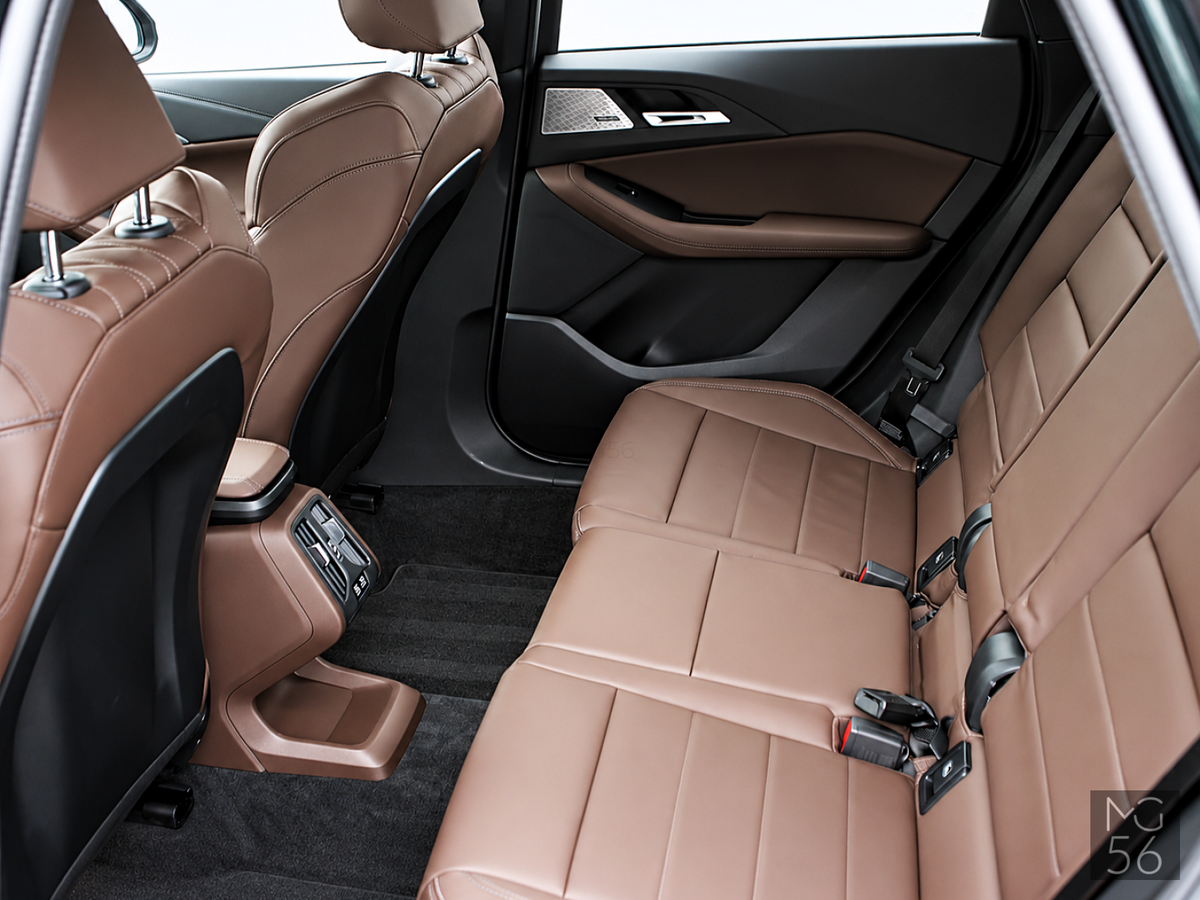 BMW 218i Active Tourer U06 M Sport Individaual Harman/Kardon Sanremo Green Metallic - BMW