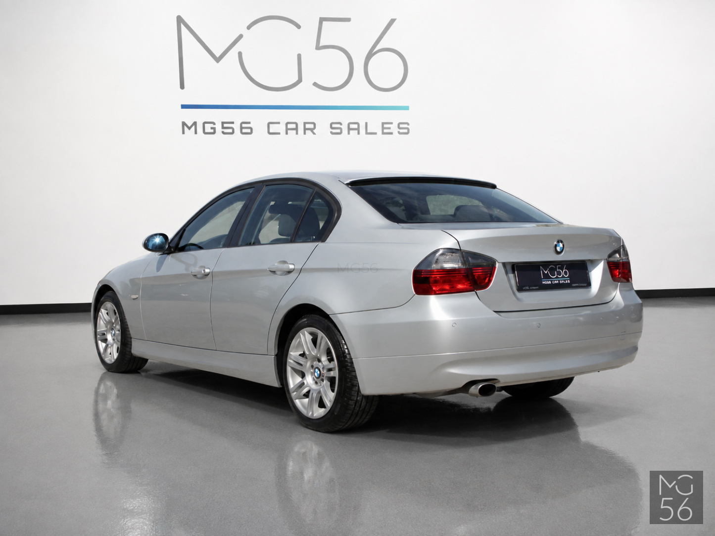 BMW 318i e90 Titan Silver Metallic - BMW