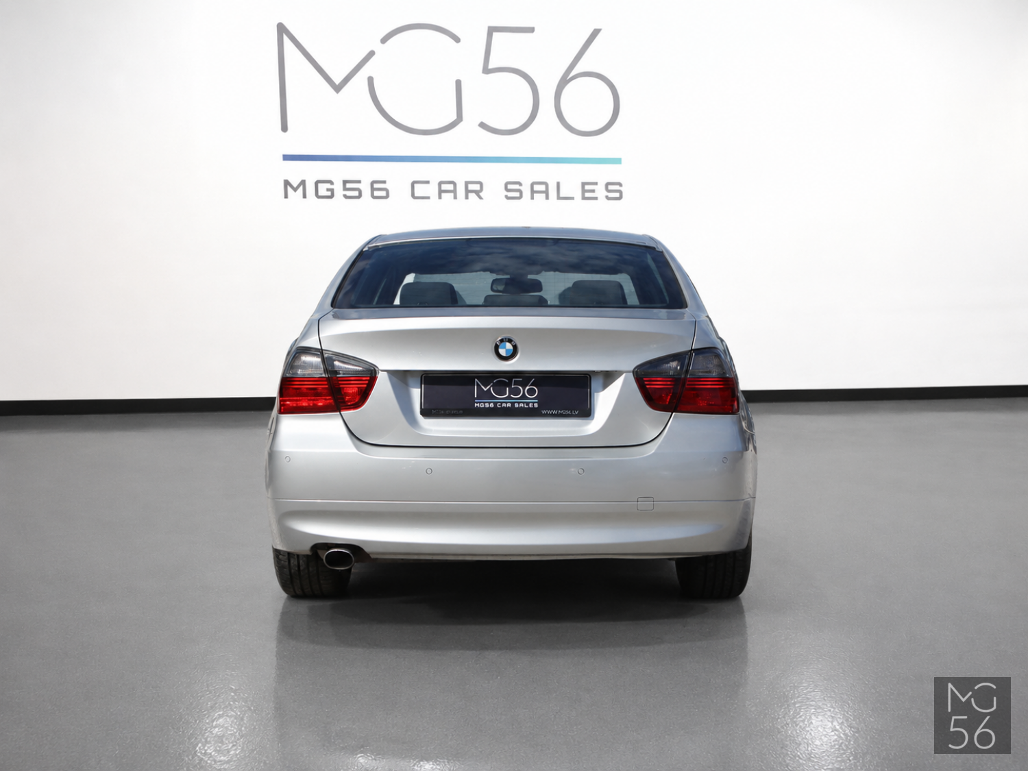 BMW 318i e90 Titan Silver Metallic - BMW