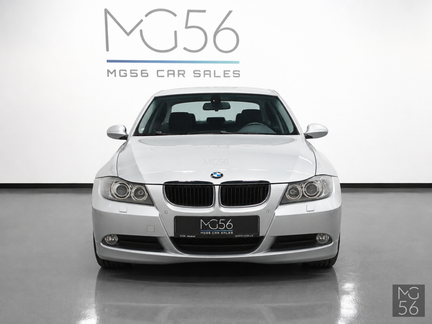 BMW 318i e90 Titan Silver Metallic - BMW