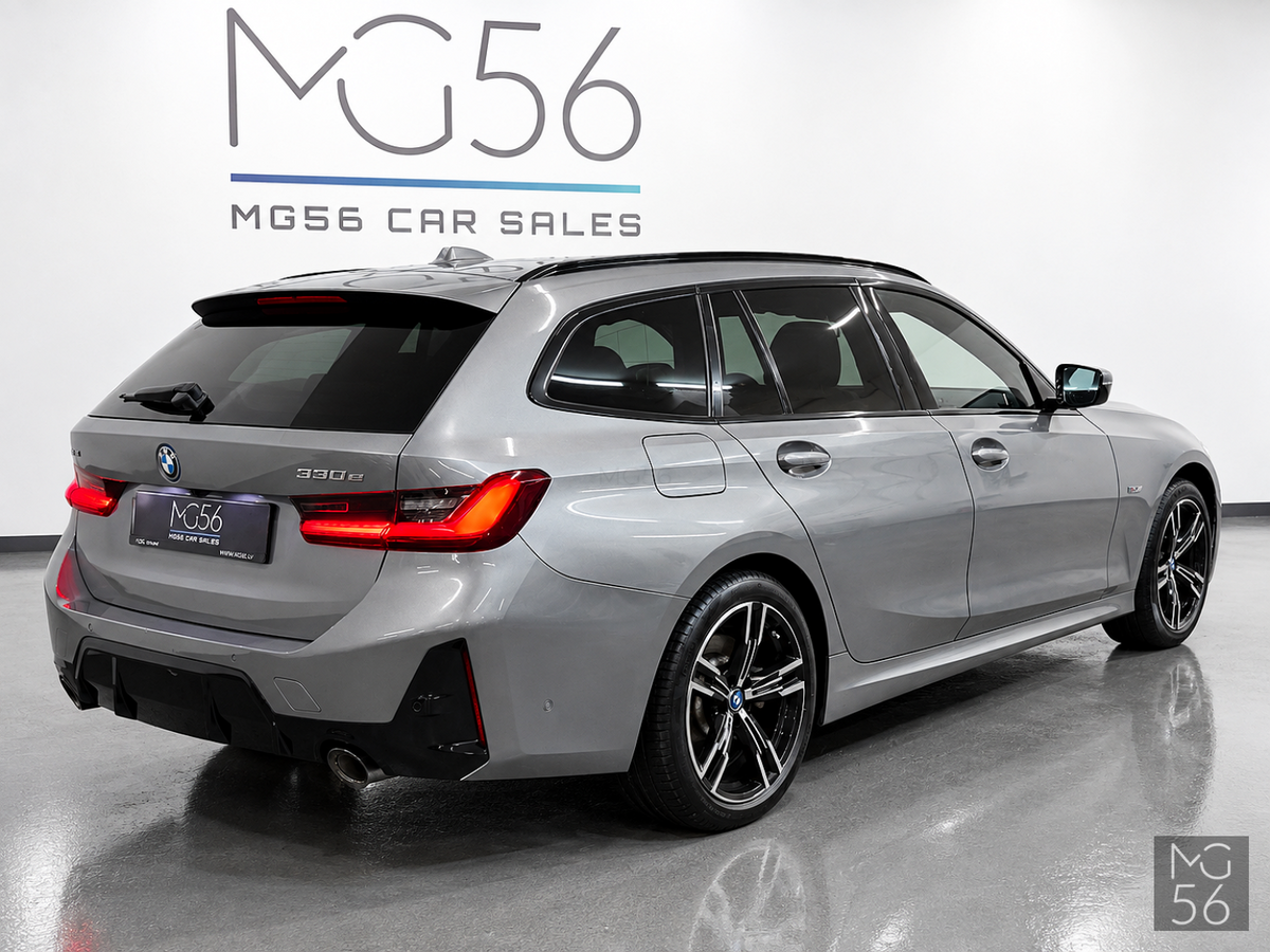 BMW 330E Touring x-Drive M-Sport Package Facelift - BMW