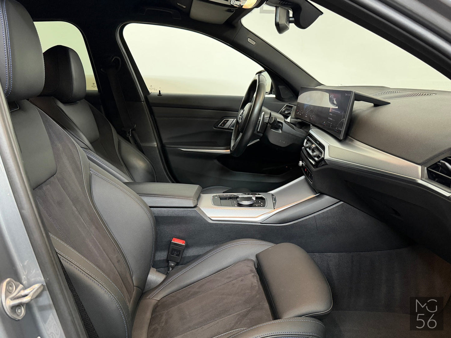 BMW 330E Touring x-Drive M-Sport Package Facelift BMW