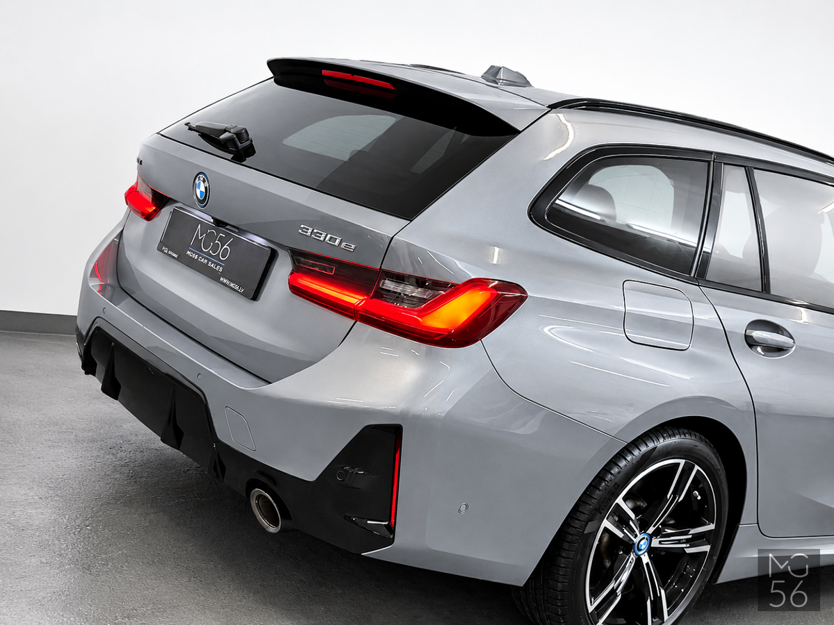 BMW 330E Touring x-Drive M-Sport Package Facelift - BMW