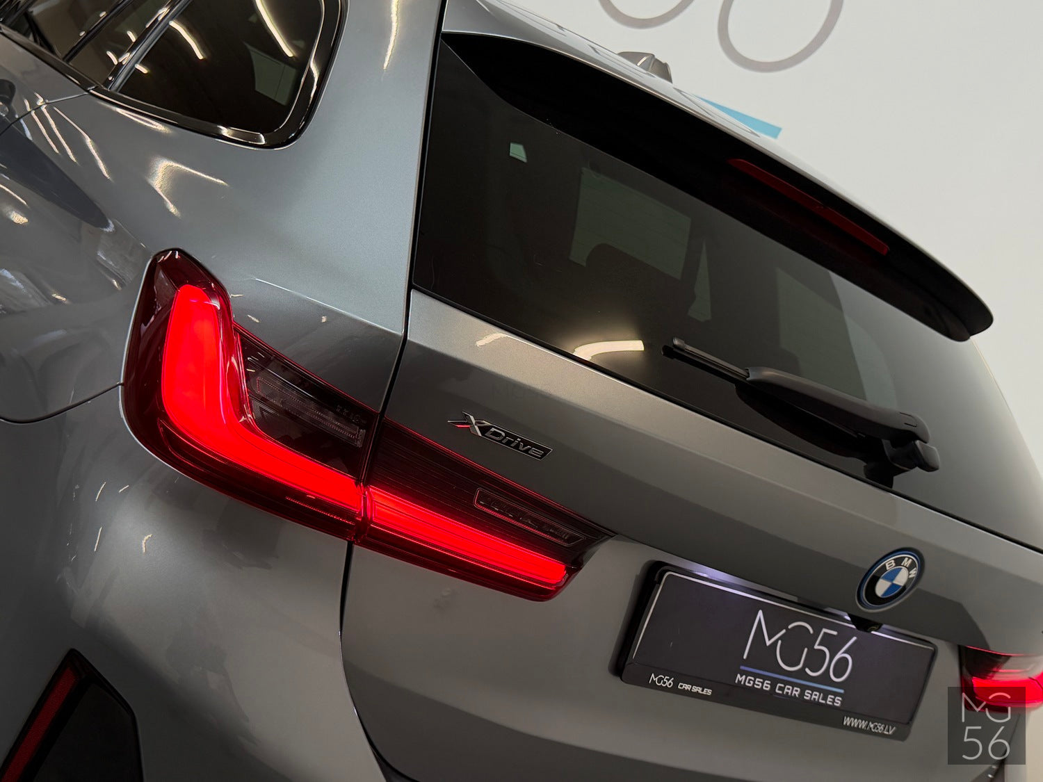 BMW 330E Touring x-Drive M-Sport Package Facelift BMW