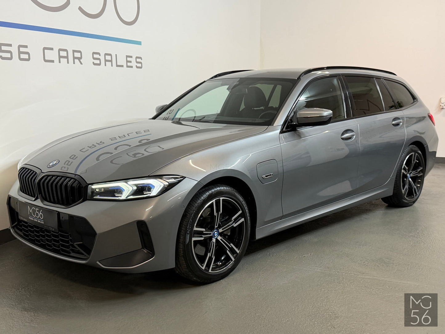 BMW 330E Touring x-Drive M-Sport Package Facelift BMW