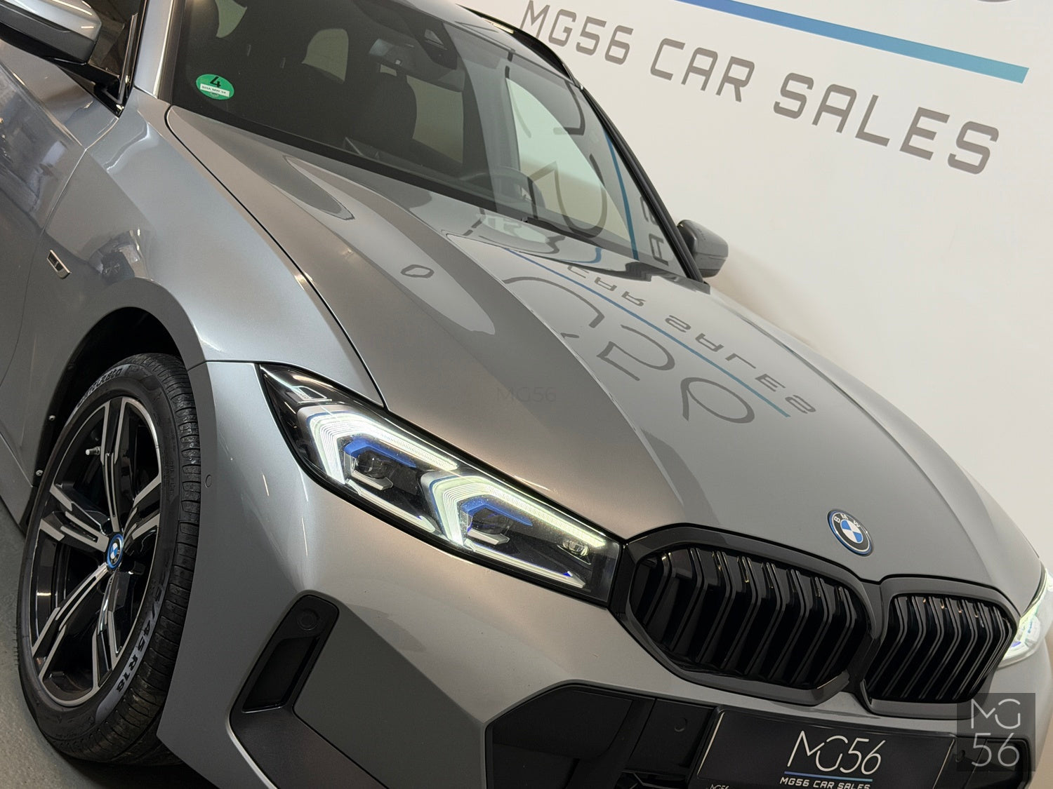 BMW 330E Touring x-Drive M-Sport Package Facelift BMW