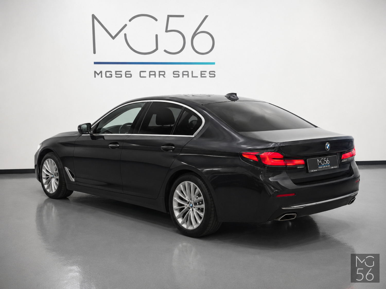 BMW 520d xDrive G30 Luxury Line Sophisto Grey Brilliant Metallic - BMW