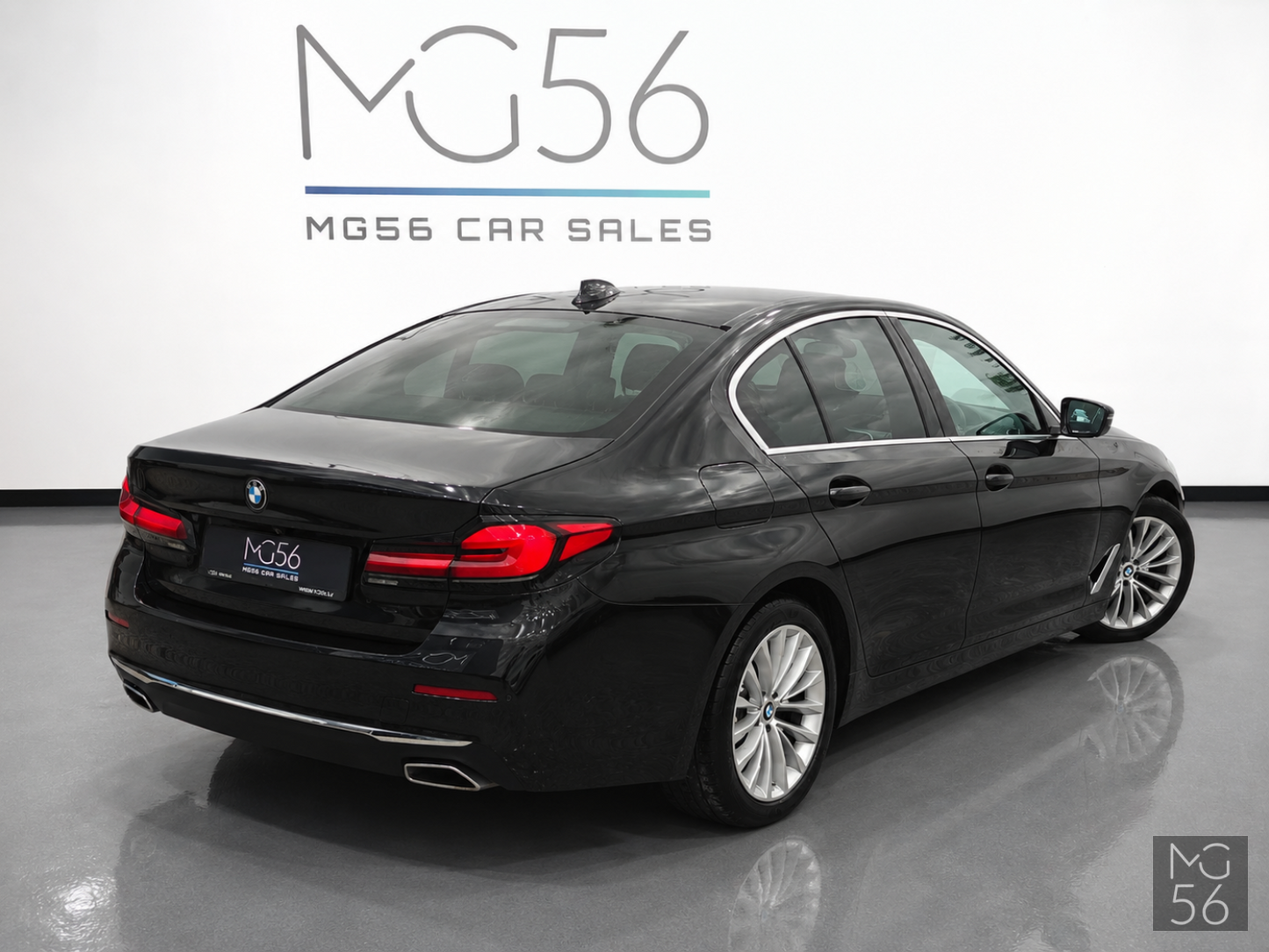 BMW 520d xDrive G30 Luxury Line Sophisto Grey Brilliant Metallic - BMW
