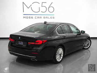 BMW 520d xDrive G30 Luxury Line Sophisto Grey Brilliant Metallic - BMW