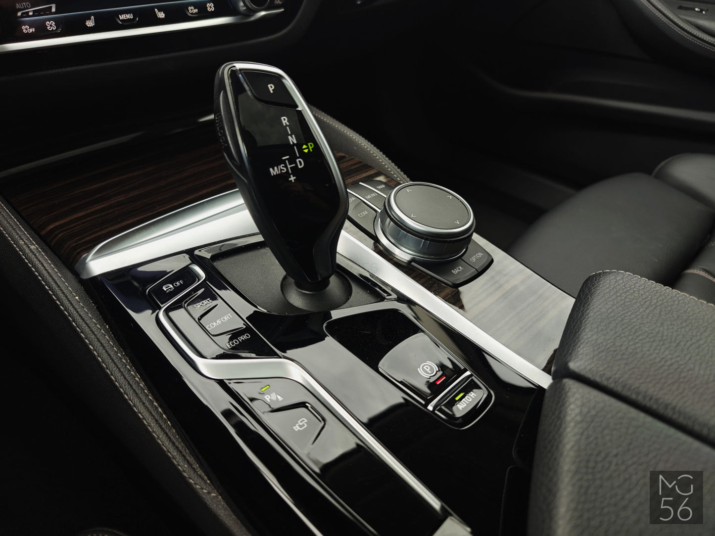 BMW 520d xDrive G30 Luxury Line Sophisto Grey Brilliant Metallic - BMW