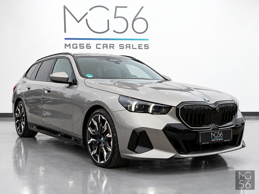BMW 520d xDrive Touring G61 M Sport Pro MHEV Merino Webasto Harman/Kardon Oxide Grey II Metallic - BMW