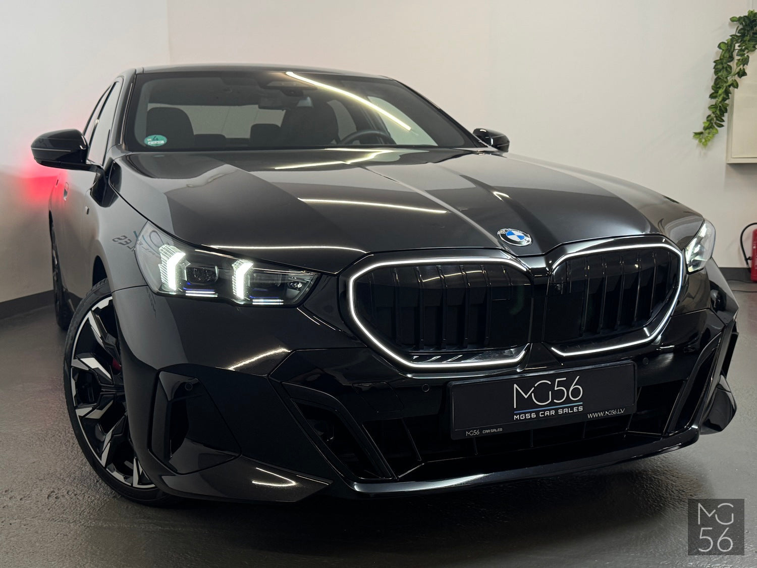 BMW 520i MHEV M-Sport Package Pro BMW