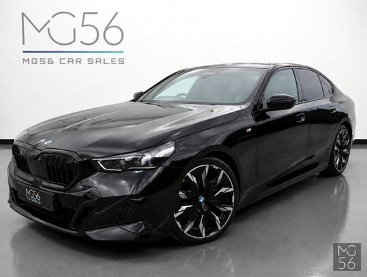 BMW 530e G60 M Sport Black Sapphire Metallic - BMW