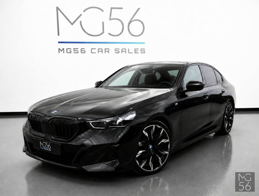 BMW 530e G60 M Sport Black Sapphire Metallic - BMW
