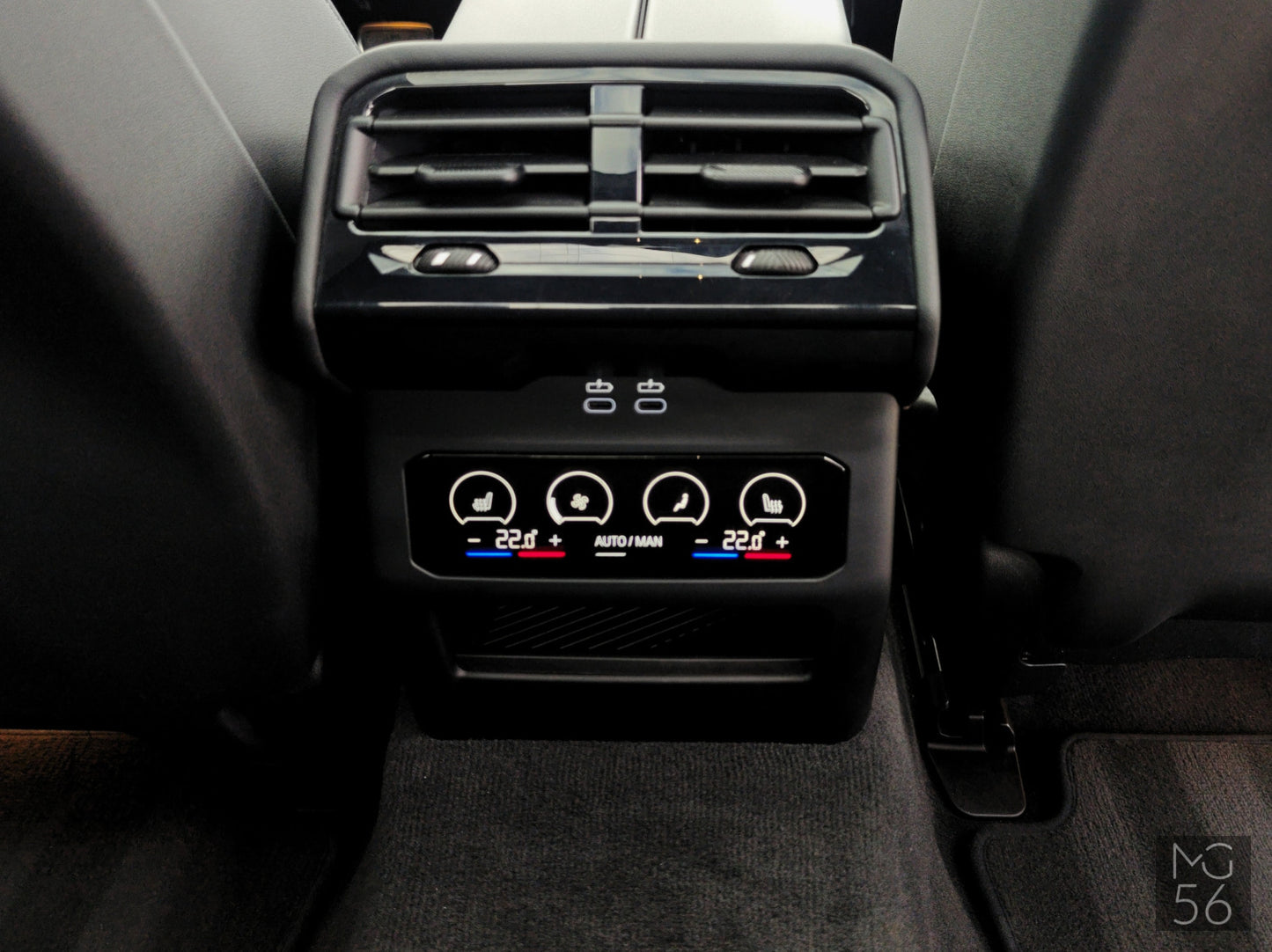 BMW 530e G60 M Sport Black Sapphire Metallic - BMW