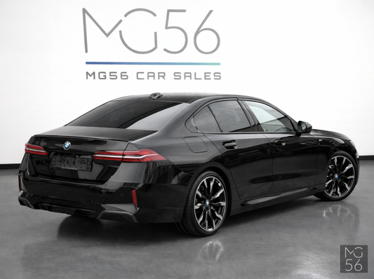 BMW 530e G60 M Sport Black Sapphire Metallic BMW
