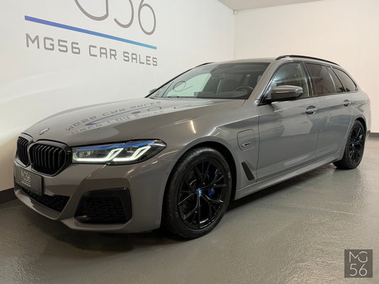 BMW 530E Touring M-Sport Package x-Drive Berninagrau Bernsteineffekt Metallic BMW