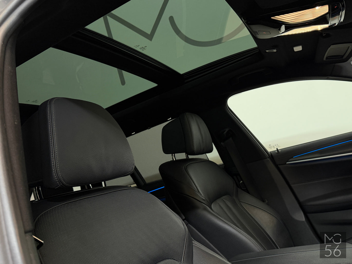 BMW 530E Touring M-Sport Package x-Drive Berninagrau Bernsteineffekt Metallic BMW