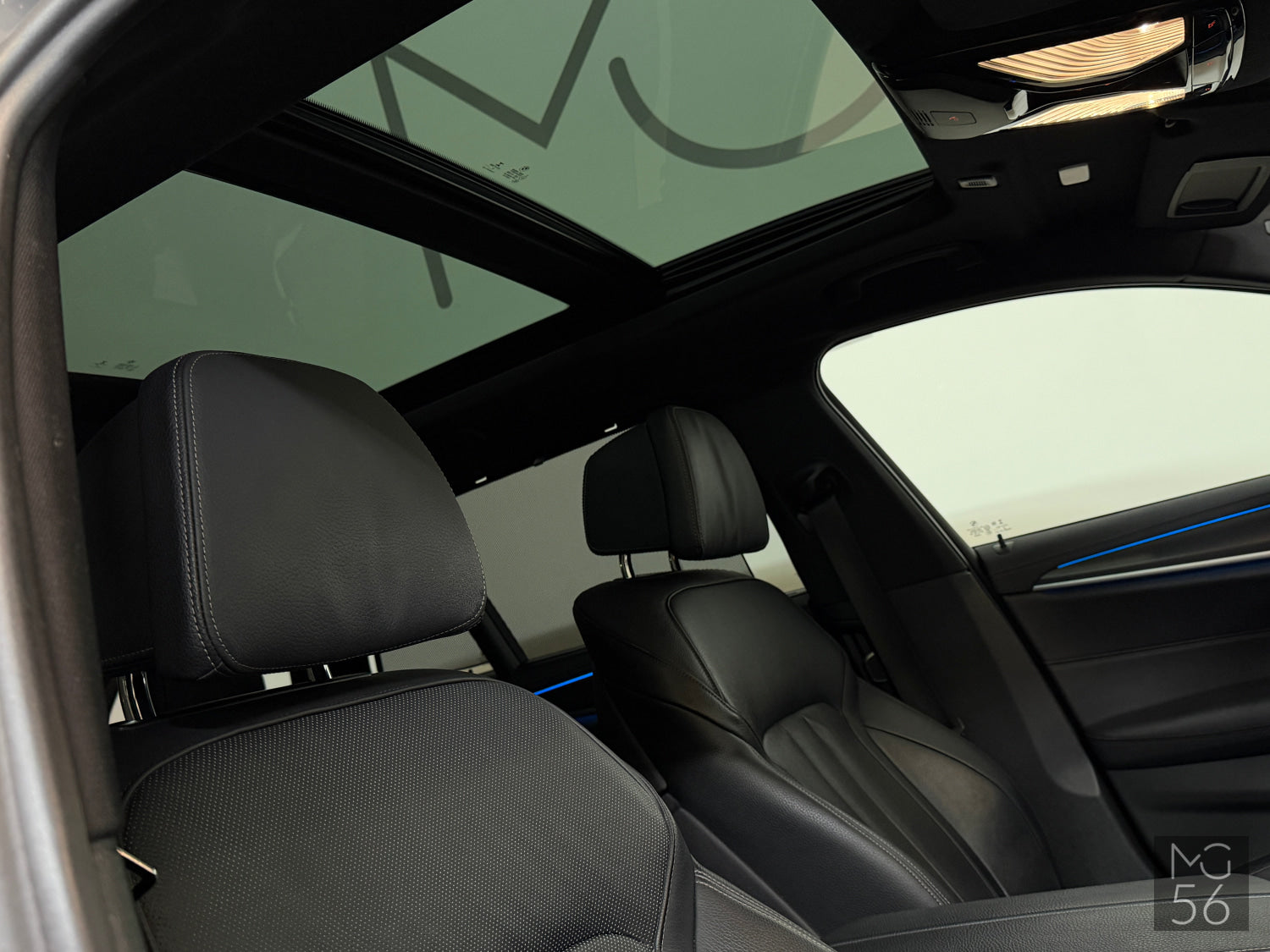 BMW 530E Touring M-Sport Package x-Drive Berninagrau Bernsteineffekt Metallic BMW