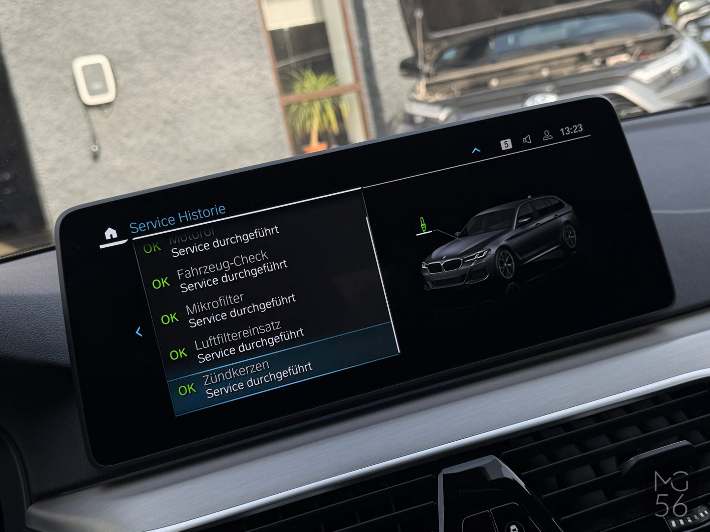 BMW 530e xDrive M-Sport Touring (G31) Sophisto Grey Brilliant Metallic BMW