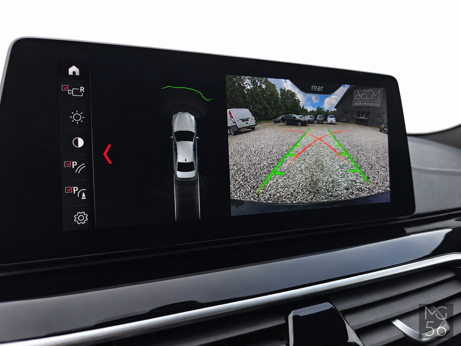 BMW 530i xDrive Luxury Line Black Sapphire Metallic - BMW