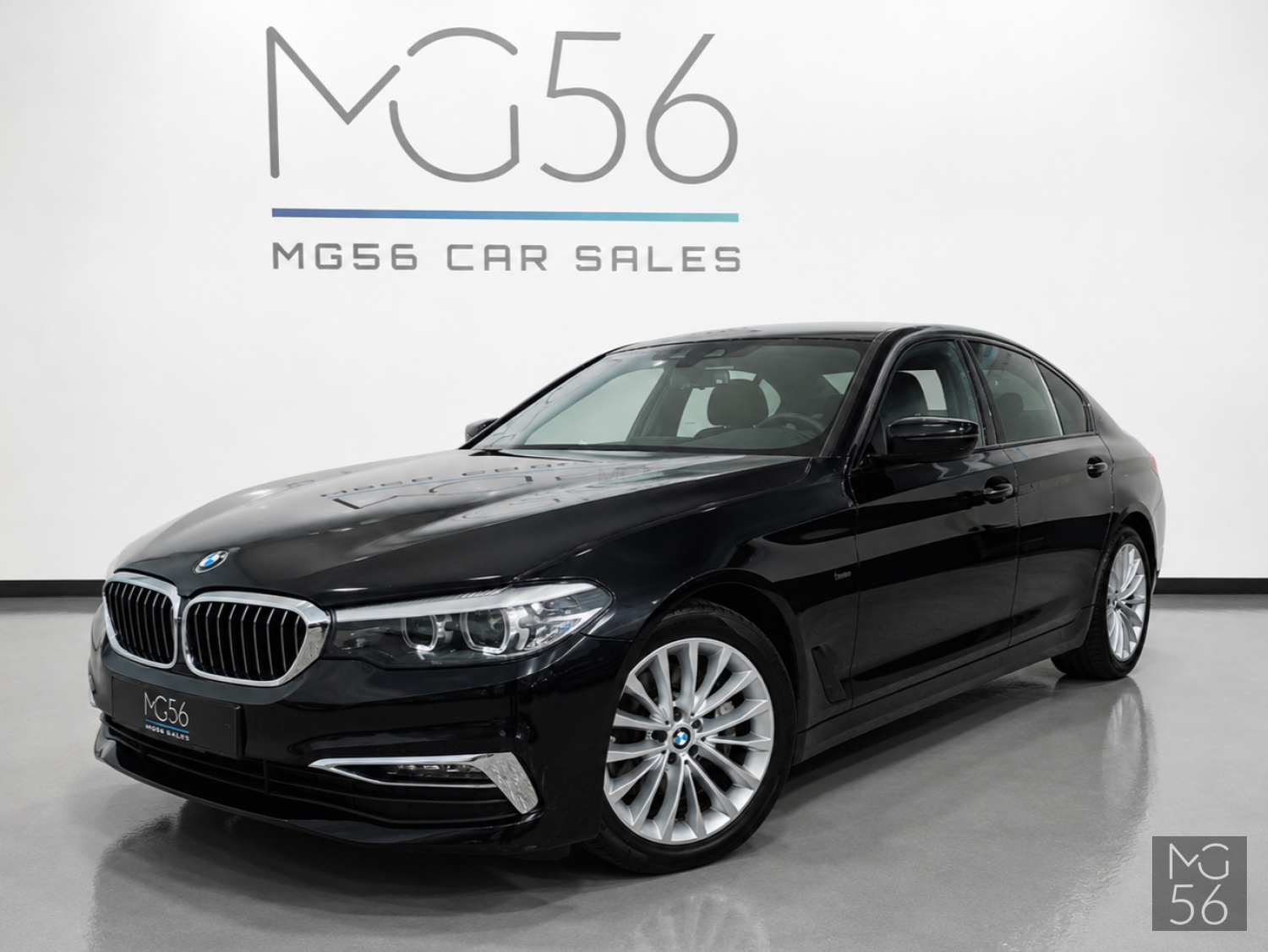 BMW 530i xDrive Luxury Line Black Sapphire Metallic - BMW